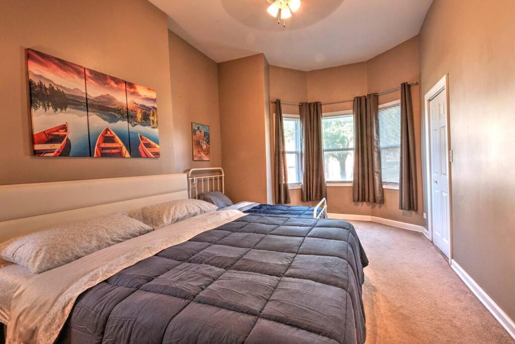 Spacious Row Home Next Transit Near Downtown W Parking Чикаго Экстерьер фото