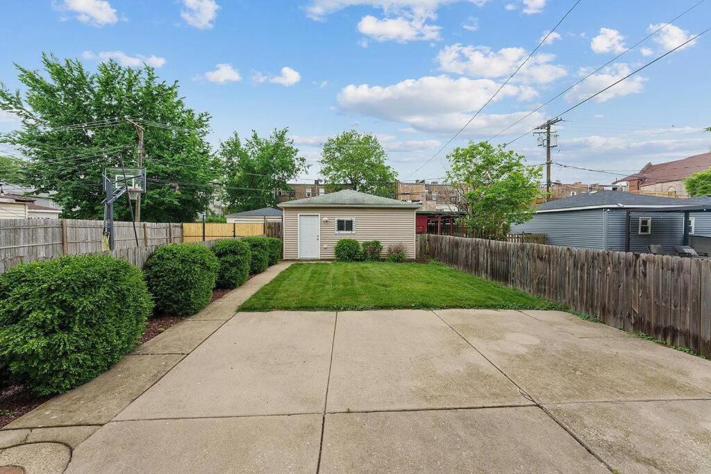 Spacious Row Home Next Transit Near Downtown W Parking Чикаго Экстерьер фото